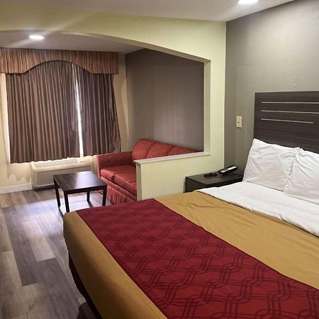 Super 8 By Wyndham Jackson Ms Hotel Buitenkant foto