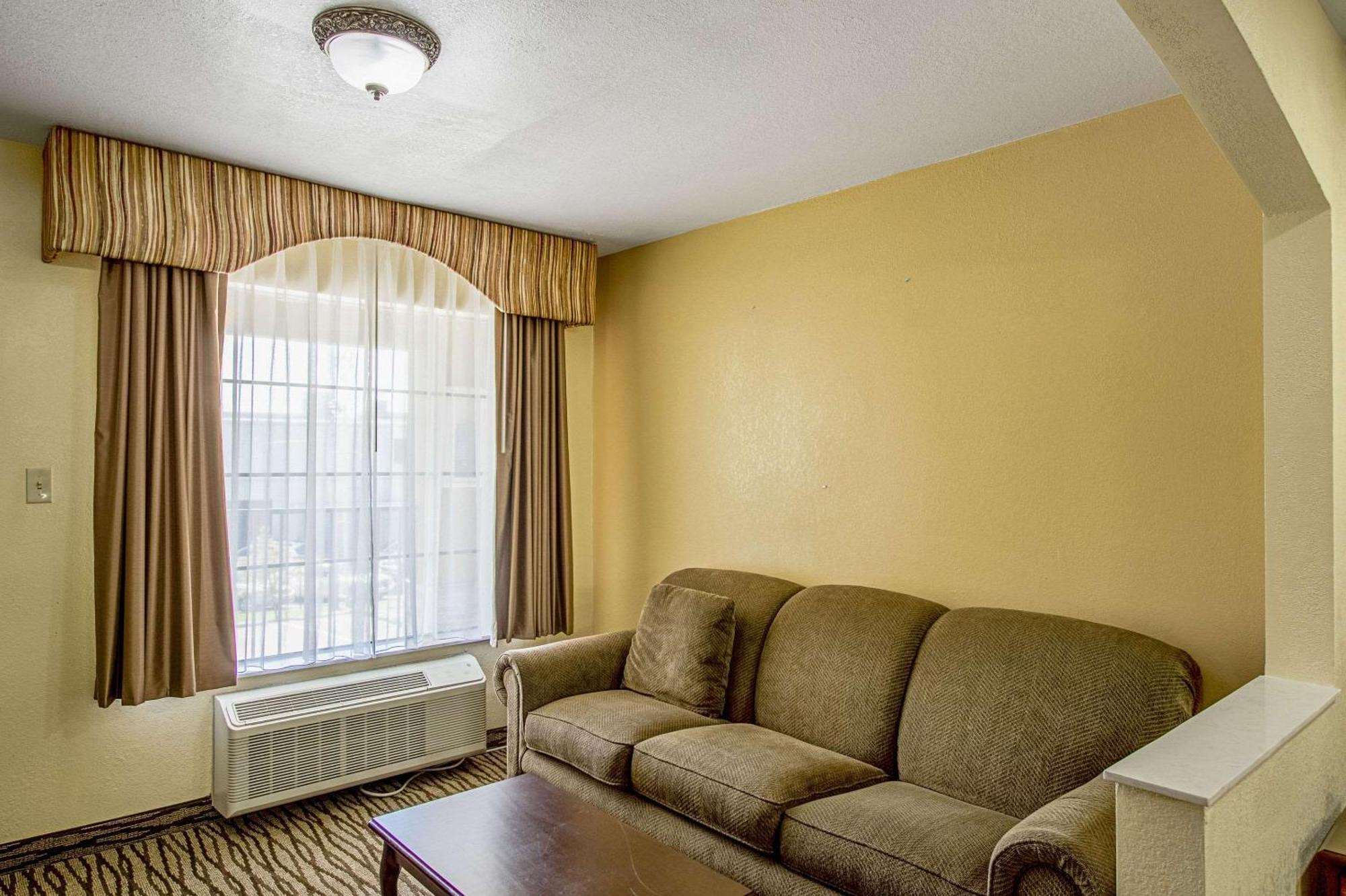 Super 8 By Wyndham Jackson Ms Hotel Buitenkant foto